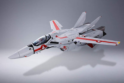 Macross Valkyrie VF-1J Chogokin DX Perfect Transformation Veritech Fighter Hikaru Ichijou Ver.
